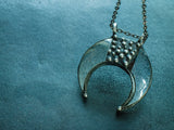Pendant Crescent Moon magnifying glass, Crescent Moon Pendant, magnifying glass pendant, necklace, lunar necklace, Moon Jewelry boho chic