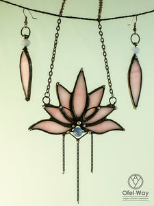 Nine-winged Lotus