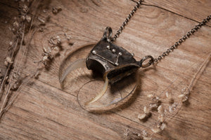 Pendant Crescent Moon magnifying glass, Crescent Moon Pendant, magnifying glass pendant, necklace, lunar necklace, Moon Jewelry boho chic