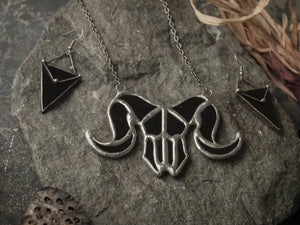 aries black skull necklace, zodiac, viking costume, wiccan jewelry magic, astrology necklace, animal skull, witchcraft, magic amulet