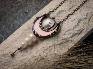 Pendant with 3 pearl, miniature mother of pearl crescent from light green to pink iridescence stain glass.